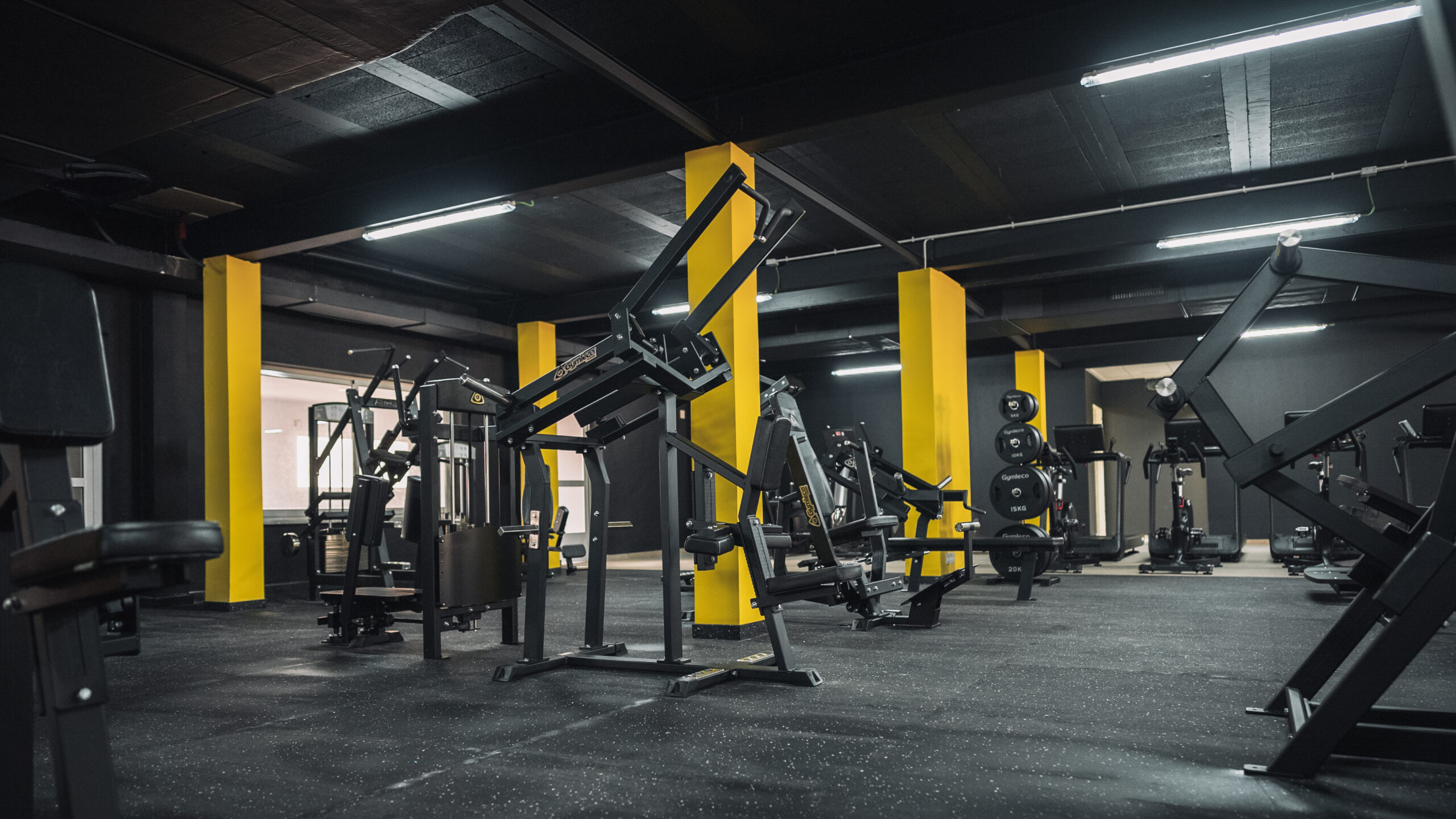 gymleco-011-iso-lateral-pulldown-nahaufnahme